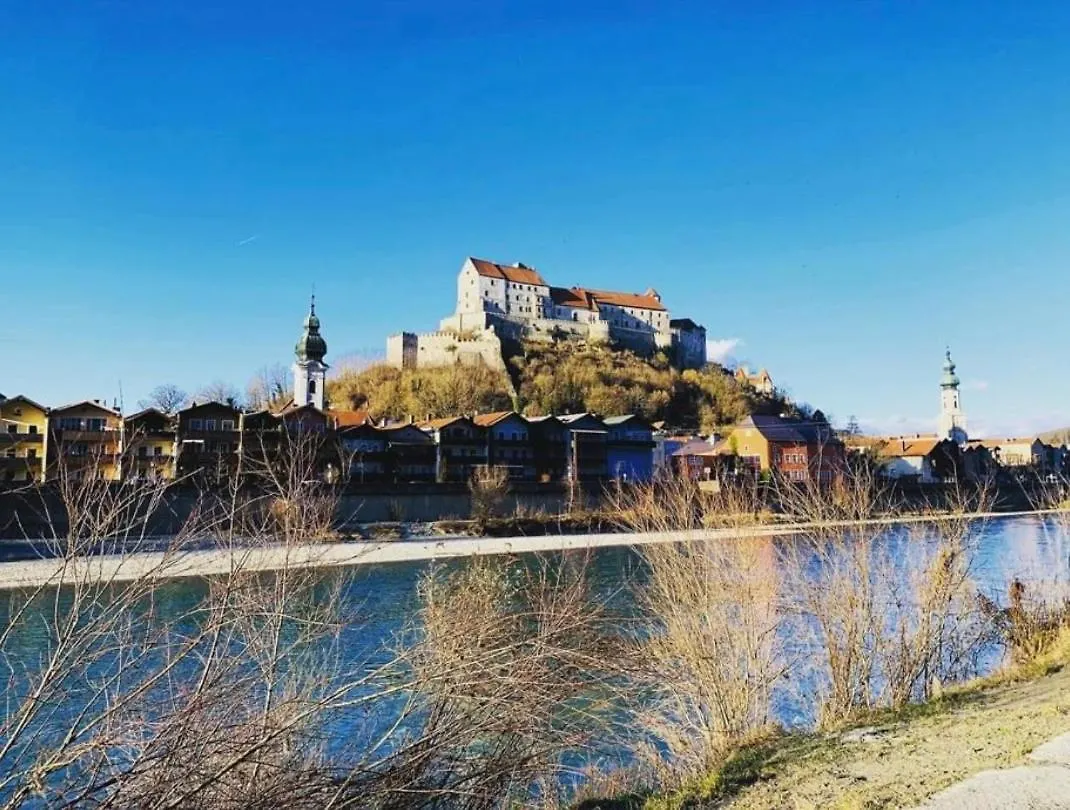Altstadtwohnung Mit Salzachblick Burghausen