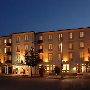 Hotel Garni Lindacher Hof, Burghausen